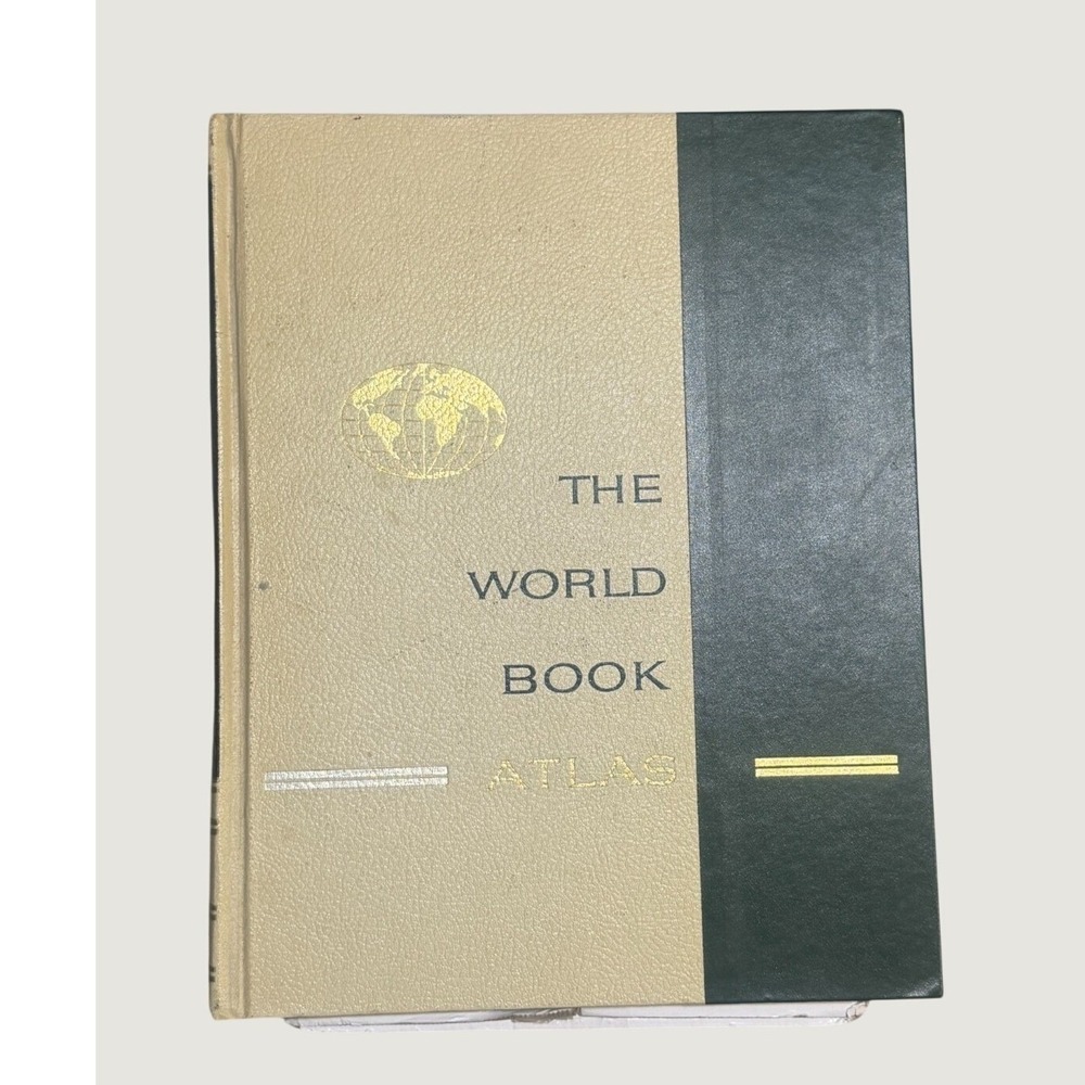 The‎ World Book Atlas 1969 Vintage Hardcover Green Gold Gilt Pages Maps USA